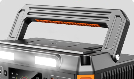 600w solar portable power station